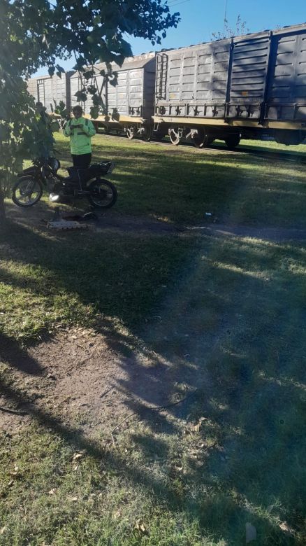 Accidente entre una motocicleta y el tren en Villa María