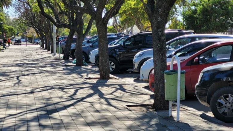 El Municipio empezó a notificar la eximición del estacionamiento medido